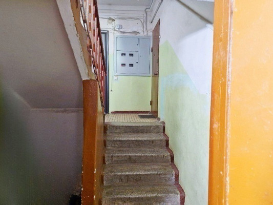 Продам двухкомнатную (2-комн.) квартиру, 121 стрелковой дивизии ул, 56, Воронеж г