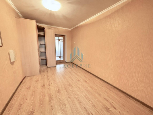 Продам трехкомнатную (3-комн.) квартиру, Рылеева ул, 88, Астрахань г