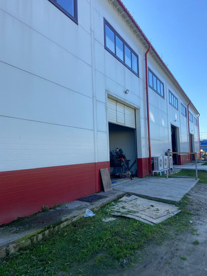 Продам торговое помещение 1 464 м2, Петрова Дача ул, 19, имени Свердлова гп