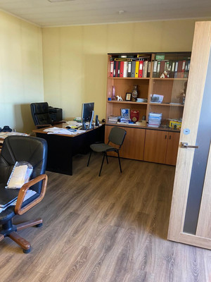 Продам торговое помещение 1 464 м2, Петрова Дача ул, 19, имени Свердлова гп