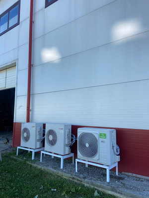 Продам торговое помещение 1 464 м2, Петрова Дача ул, 19, имени Свердлова гп