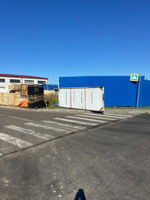 Продам торговое помещение 1 464 м2, Петрова Дача ул, 19, имени Свердлова гп