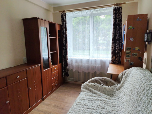 Продам трехкомнатную (3-комн.) квартиру, Ленина пр-кт, 65, Тосно г