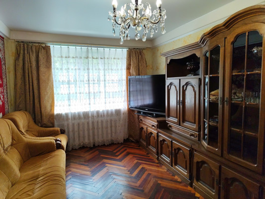 Продам трехкомнатную (3-комн.) квартиру, Ленина пр-кт, 65, Тосно г
