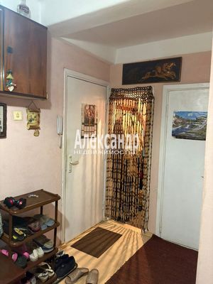 Продам однокомнатную (1-комн.) квартиру, Александровская ул, 81/1, Всеволожск г