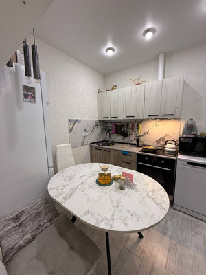 Продам двухкомнатную (2-комн.) квартиру, им. Петра Метальникова ул, 38, Краснодар г