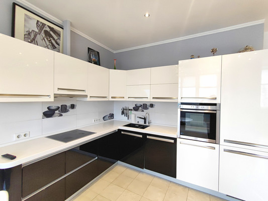 Продам двухкомнатную (2-комн.) квартиру, Амет-хан Султана ул, 15к2, Жуковский г