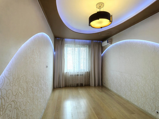 Продам двухкомнатную (2-комн.) квартиру, Амет-хан Султана ул, 15к2, Жуковский г