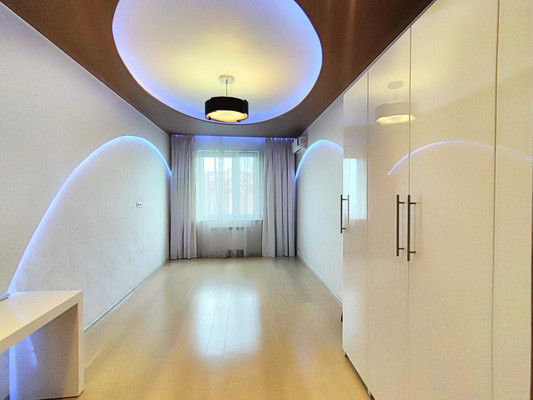 Продам двухкомнатную (2-комн.) квартиру, Амет-хан Султана ул, 15к2, Жуковский г