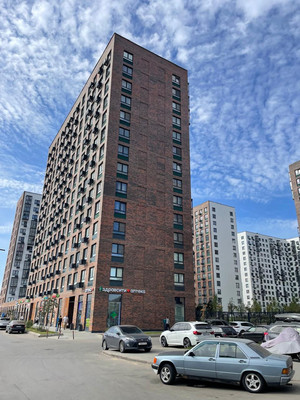 Продам трехкомнатную (3-комн.) квартиру, Южная ул, 12к1, Брёхово х