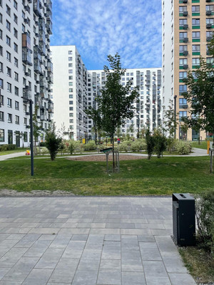 Продам трехкомнатную (3-комн.) квартиру, Южная ул, 12к1, Брёхово х