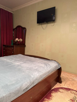 Продам трехкомнатную (3-комн.) квартиру, Звездная ул, 47к1, Астрахань г