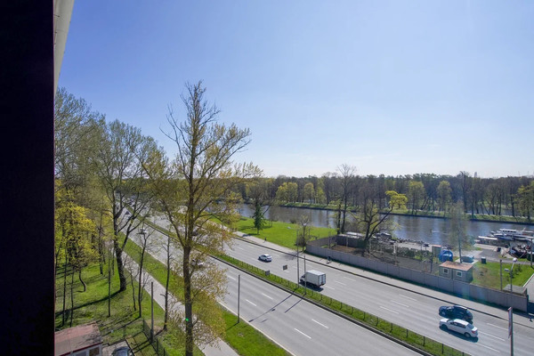 Продам однокомнатную (1-комн.) квартиру, Савушкина ул, 104, Санкт-Петербург г