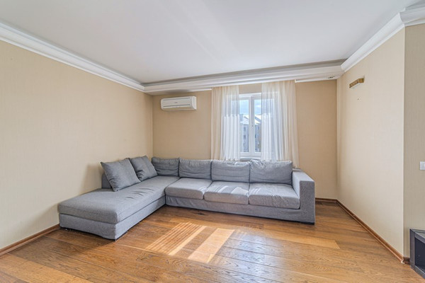 Продам трехкомнатную (3-комн.) квартиру, Коннозаводская ул, 51, Пенза г
