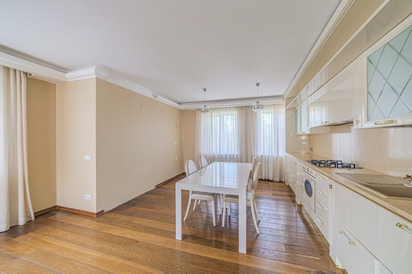 Продам трехкомнатную (3-комн.) квартиру, Коннозаводская ул, 51, Пенза г