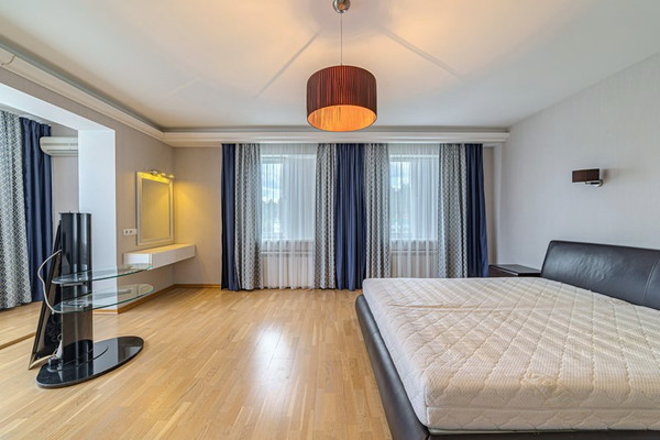 Продам трехкомнатную (3-комн.) квартиру, Коннозаводская ул, 51, Пенза г