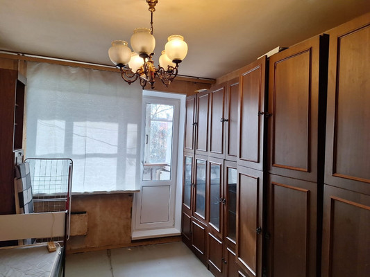 Продам трехкомнатную (3-комн.) квартиру, 25 Октября пр-кт, 52, Гатчина г