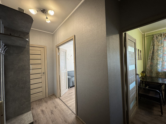 Продам однокомнатную (1-комн.) квартиру, Есенинский б-р, 14к1, Москва г