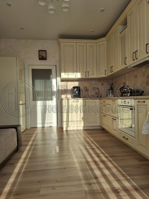 Продам двухкомнатную (2-комн.) квартиру, Пулковская ул, 2, Москва г
