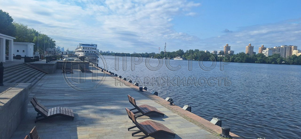 Продам двухкомнатную (2-комн.) квартиру, Пулковская ул, 2, Москва г