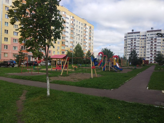 Продам однокомнатную (1-комн.) квартиру, Спортивная ул, 3, Осиново с