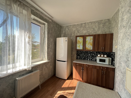 Продам однокомнатную (1-комн.) квартиру, Майкопское шоссе ул, 21, Родники п