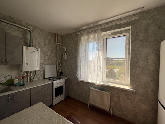 Продам однокомнатную (1-комн.) квартиру, Майкопское шоссе ул, 21, Родники п