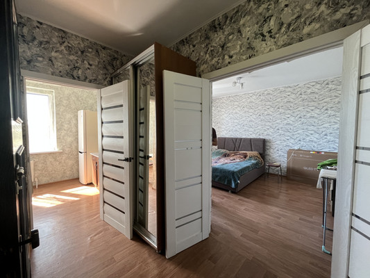Продам однокомнатную (1-комн.) квартиру, Майкопское шоссе ул, 21, Родники п