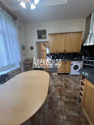 Продам многокомнатную квартиру, Ленина пр-кт, 2, Выборг г