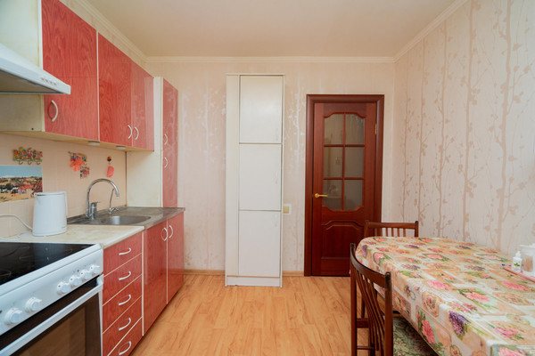 Продам трехкомнатную (3-комн.) квартиру, Владимира Невского ул, 39кД, Воронеж г