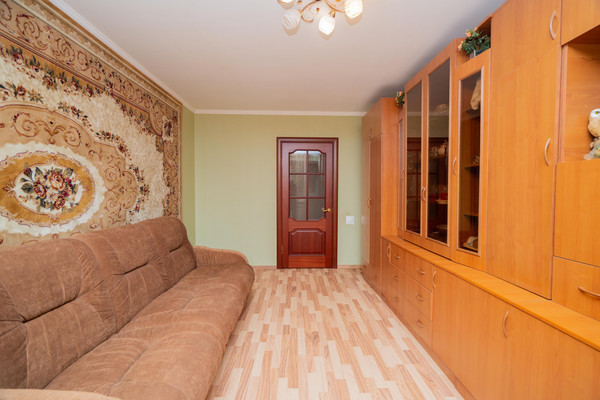 Продам трехкомнатную (3-комн.) квартиру, Владимира Невского ул, 39кД, Воронеж г