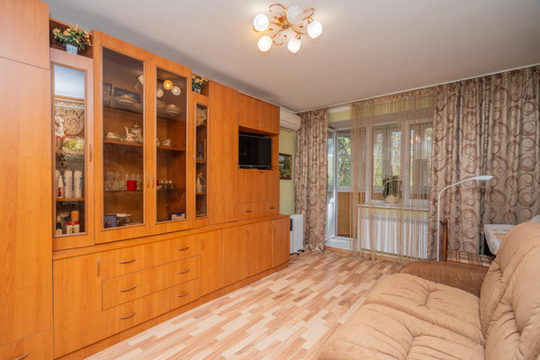 Продам трехкомнатную (3-комн.) квартиру, Владимира Невского ул, 39кД, Воронеж г