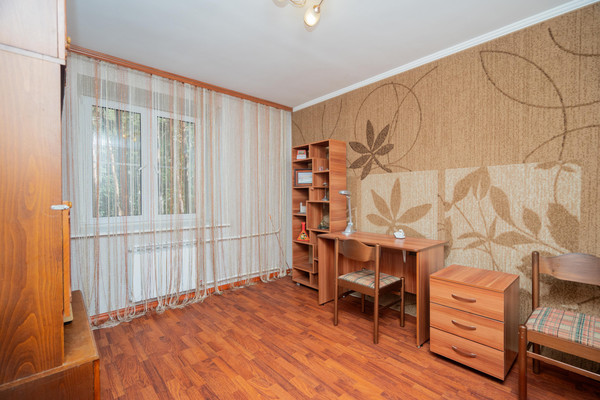 Продам трехкомнатную (3-комн.) квартиру, Владимира Невского ул, 39кД, Воронеж г