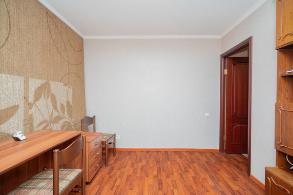 Продам трехкомнатную (3-комн.) квартиру, Владимира Невского ул, 39кД, Воронеж г