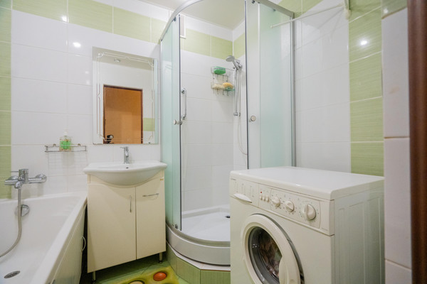 Продам трехкомнатную (3-комн.) квартиру, Владимира Невского ул, 39кД, Воронеж г