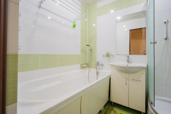 Продам трехкомнатную (3-комн.) квартиру, Владимира Невского ул, 39кД, Воронеж г