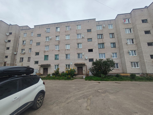 Продам трехкомнатную (3-комн.) квартиру, 3а, Гостицы м