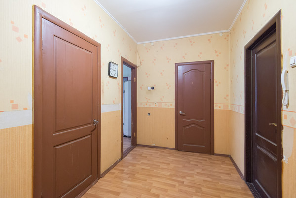 Продам двухкомнатную (2-комн.) квартиру, Оганова ул, 32а, Ростов-на-Дону г