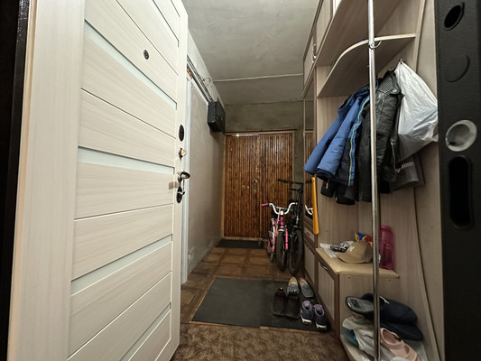 Продам многокомнатную квартиру, Оборонная ул, 2, Колпино г