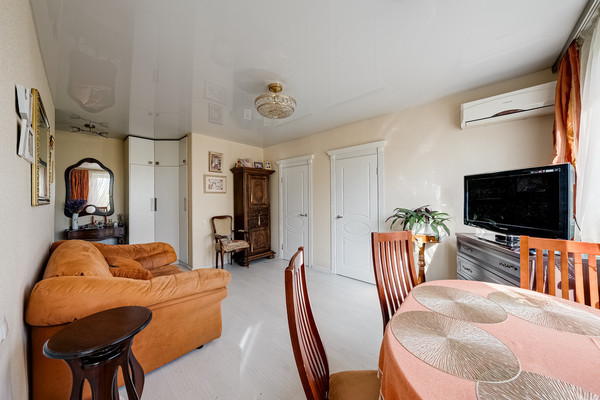 Продам трехкомнатную (3-комн.) квартиру, Шереметьевская ул, 37, Москва г