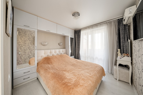 Продам трехкомнатную (3-комн.) квартиру, Шереметьевская ул, 37, Москва г