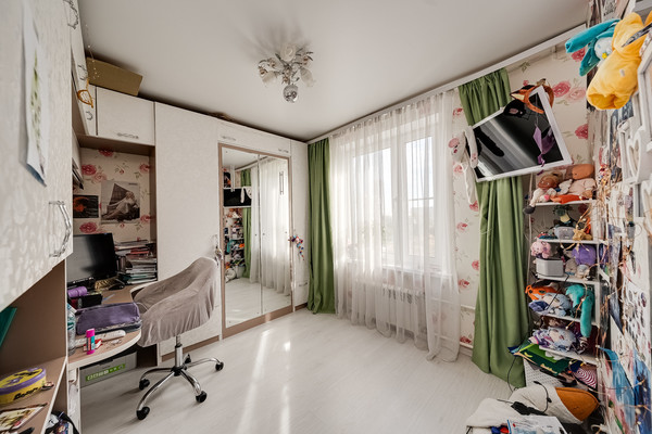 Продам трехкомнатную (3-комн.) квартиру, Шереметьевская ул, 37, Москва г