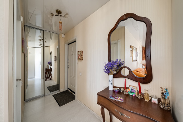 Продам трехкомнатную (3-комн.) квартиру, Шереметьевская ул, 37, Москва г