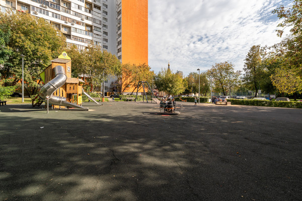 Продам трехкомнатную (3-комн.) квартиру, Шереметьевская ул, 37, Москва г