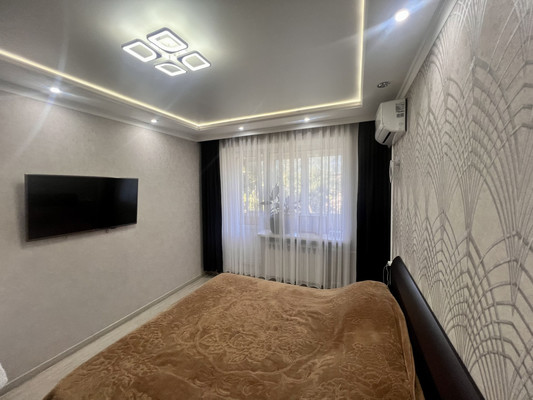 Продам трехкомнатную (3-комн.) квартиру, Филимоновская ул, 289к67, Ростов-на-Дону г