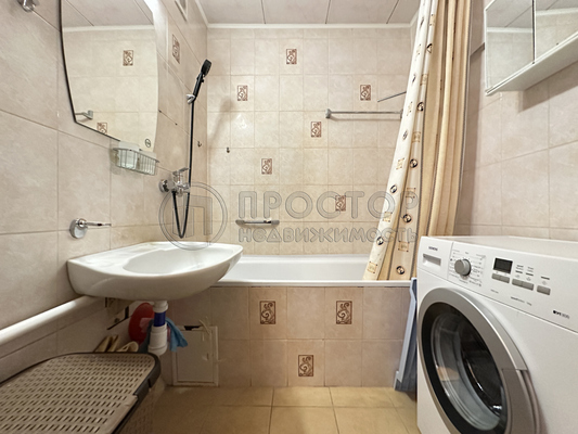 Продам многокомнатную квартиру, Краснодонская ул, 39, Москва г
