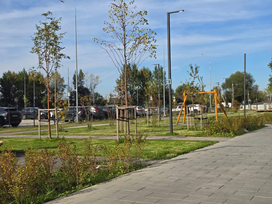 Продам трехкомнатную (3-комн.) квартиру, Новомосковская ул, 15к1, Москва г