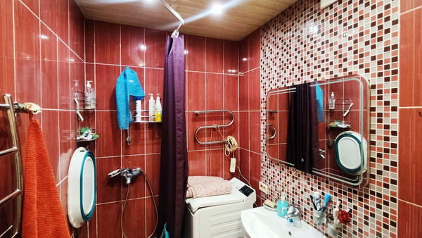 Продам двухкомнатную (2-комн.) квартиру, Симферопольская ул, 3а, Щербинка г