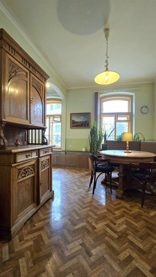 Продам трехкомнатную (3-комн.) квартиру, Фурштатская ул, 42А, Санкт-Петербург г