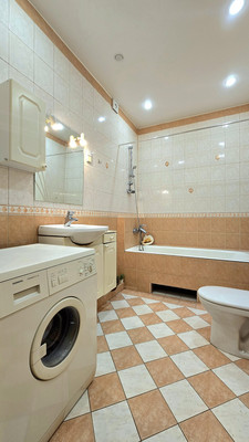 Продам трехкомнатную (3-комн.) квартиру, Фурштатская ул, 42А, Санкт-Петербург г